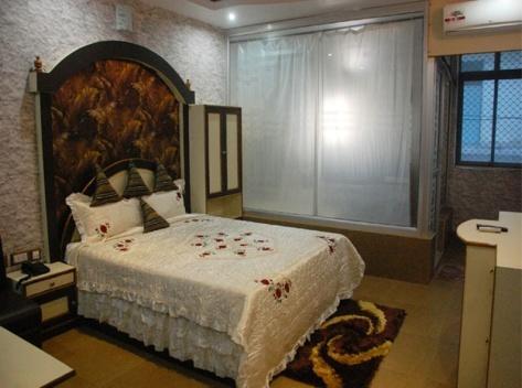Hotel Amit Inn Патна Екстериор снимка
